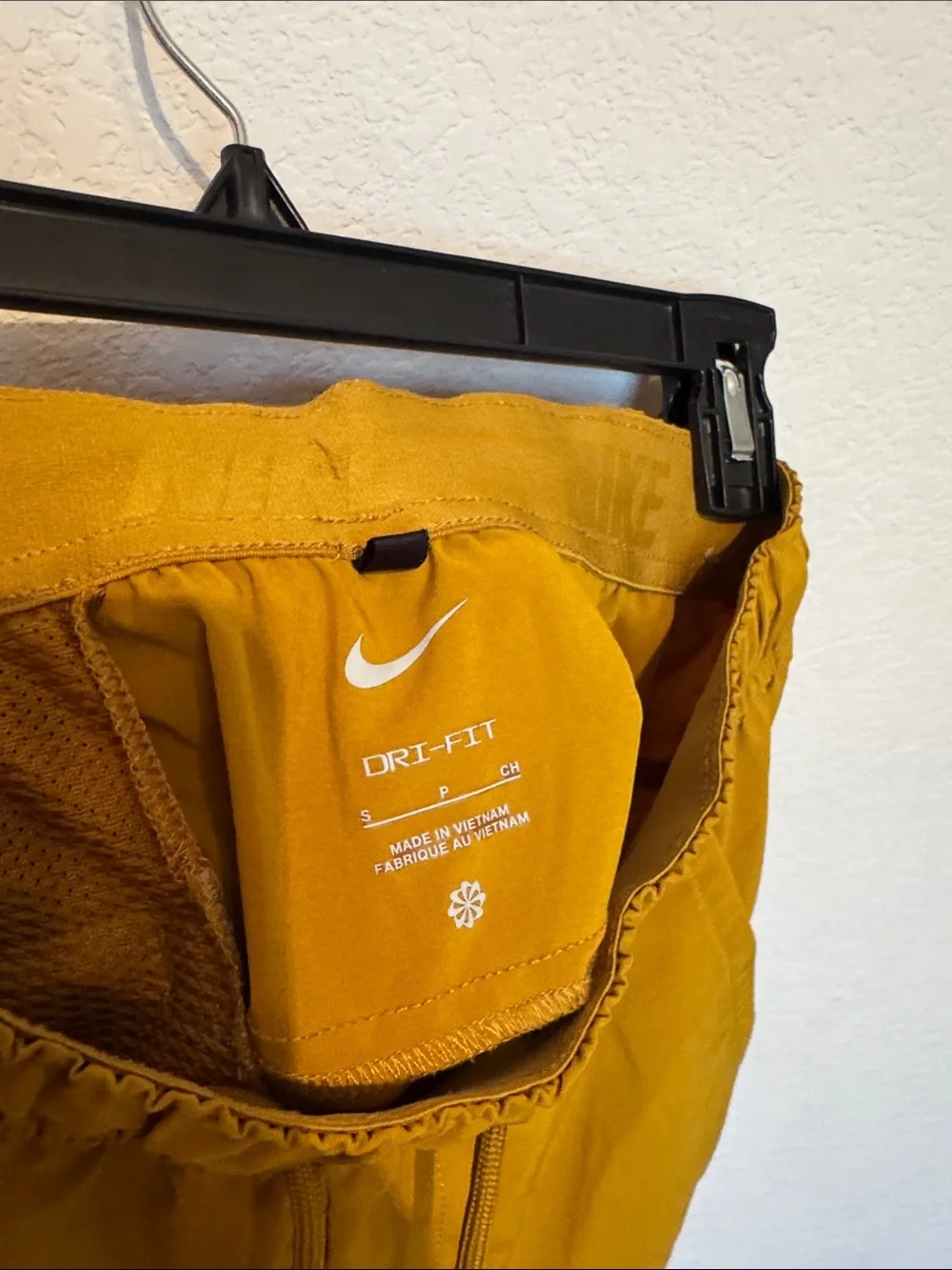 Nike Men’s Mustard Athletic Shorts